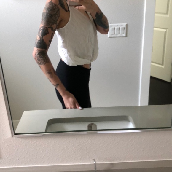 Brandy Melville cropped top - Picture 6 of 6